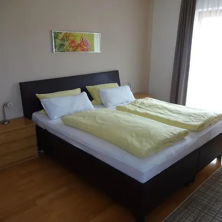 Homestay Gaestehaus Regina